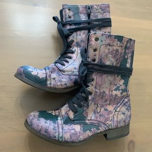 Mossimo Floral Boots size 6